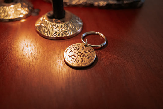 Vegvsir Wayfinder Bronze Keychain